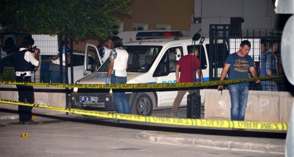 Adana'da polis merkezine terör saldırısı