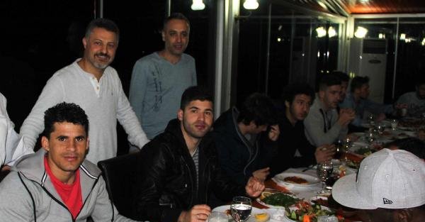 Adanaspor'a moral yemeği