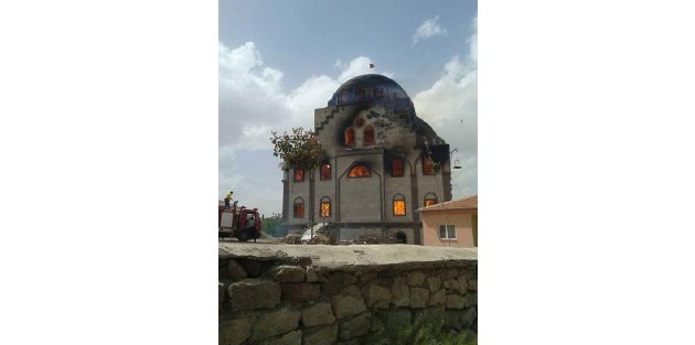 Aksaray'da cami yandı