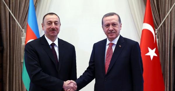 Aliyev'i karşılama töreninde 'Dombra' şarkısı (2)