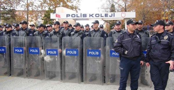Ankara'da 'polis Kolejleri Kapatılmasın' Eylemi (1)