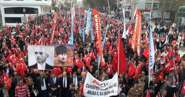 Ankara'da Toplanan 5 Bin Kişi Anıtkabir'i Ziyaret Ediyor (1)