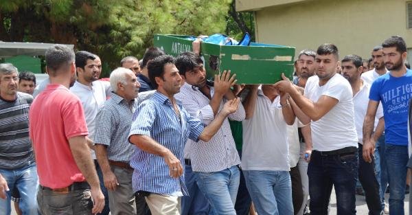 Antalya'da tombala kavgası: 2 ölü, 2 yaralı (2)