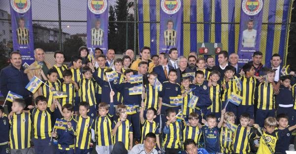 Aziz Yıldırım: Her Fenerbahçeli Kulübe Sahip Çikmali (2)