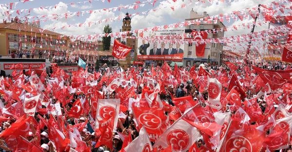 Bahçeli: AKP rüşvet ve yolsuzluk filosu kurup, haram denizine yelken açtı
