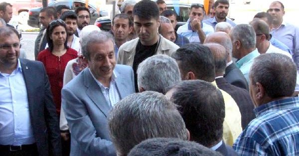 Bakan Eker: HDP'ye yönelik saldırıları nefretle kınıyorum