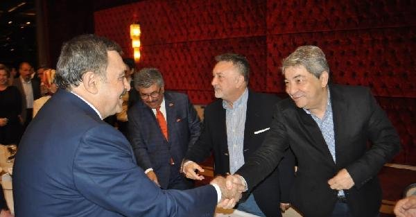 Bakan Eroğlu: İzmir hiçbir partinin arka bahçesi değildir
