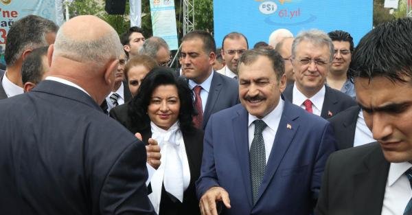 Bakan Eroğlu: Kılıçdaroğlu bizden belediyecilik öğrensin