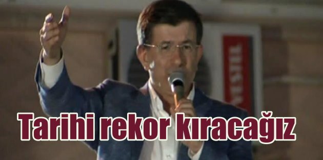 Başbakan Davutoğlu Küçükçekmece'de konuştu