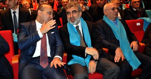 Başbakan Yardımcısı Akdoğan: 12 yılda hem şeytan taşladık hem de tavaf ettik- Ek fotoğraflar