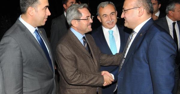 Başbakan Yardımcısı Yalçın Akdoğan Adana'ya Geldi