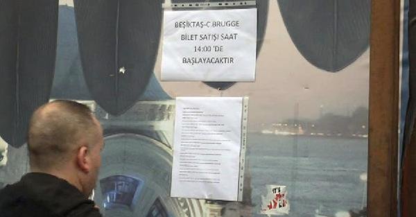 Beşiktaş taraftarları kağıt bilete akın etti