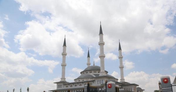 Beştepe Millet Camii ibadete açıldı