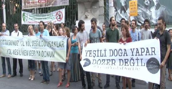 Beyoğlu'nda Yeşil Yol protestosu...