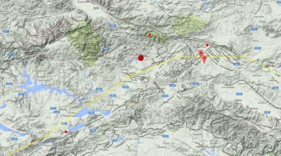 Bingöl'de deprem: Bingöl Yaladere 4.5 ile sallandı