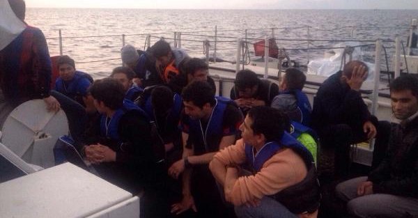 Botları Batan Kaçakları Sahil Güvenlik Kurtardı
