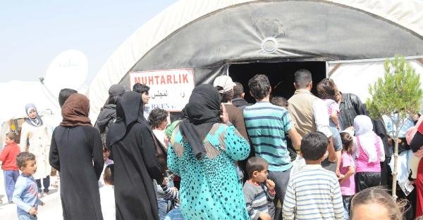 Çadır kentte çocuk felci aşısı yapılmaya başladı