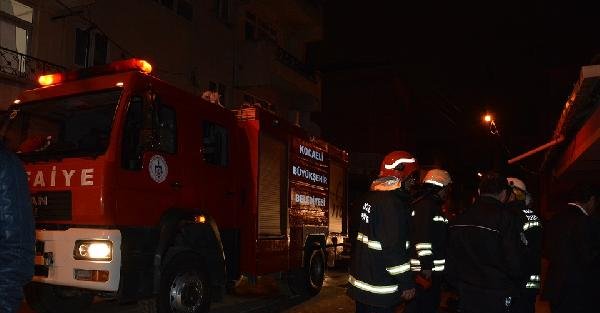 Çayırova'da yangın: Dimandan zehirlenen 1 kişi öldü