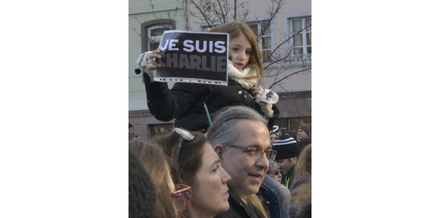 Charlie Hebdo 4,3 milyon Euro bağışı ölenlerin ailelerine bağışladı