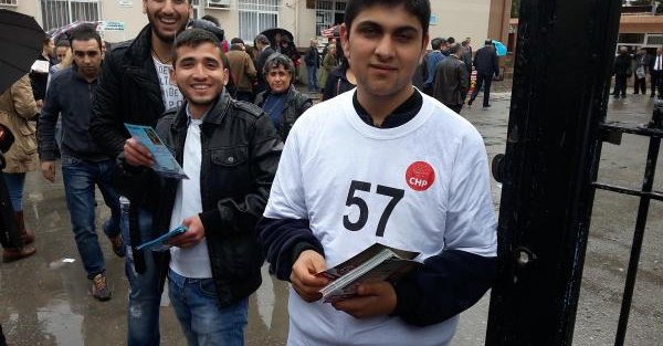 CHP, İzmir'de 16 yıl aradan sonra ön seçim yaptı