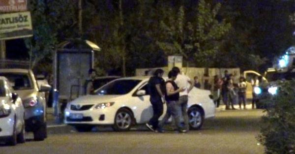 Cizre'de şüpheli araç polisi alarma geçirdi