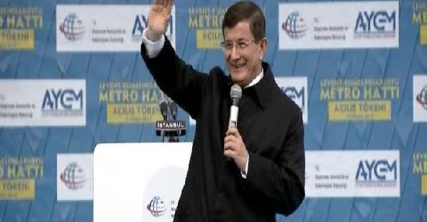 Davutoğlu, Levent-Hisarüstü Metro Hattı'nın Etiler Durağı açılış töreninde...