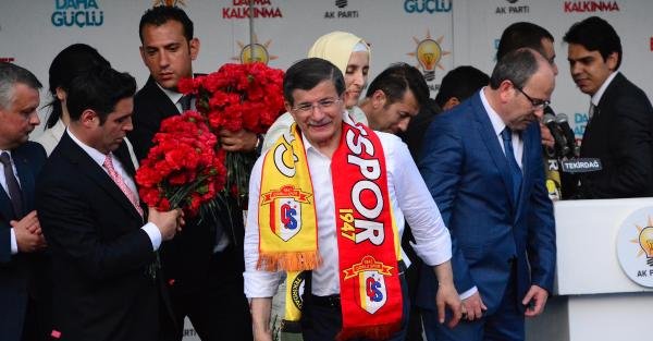 Davutoğlu: Türkiye'nin yükselmesini durdurmak istiyorlar (Ek fotoğraflar)