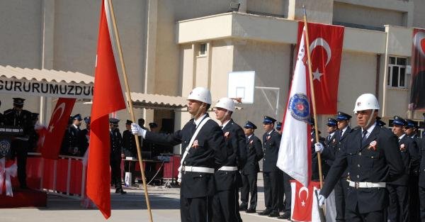 Diyarbakır POMEM'de mezuniyet sevinci: 839 polis adayı mezun oldu