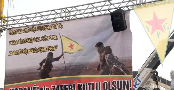 Diyarbakır'da Kobani kutlamasına 20 bin kişi katıldı