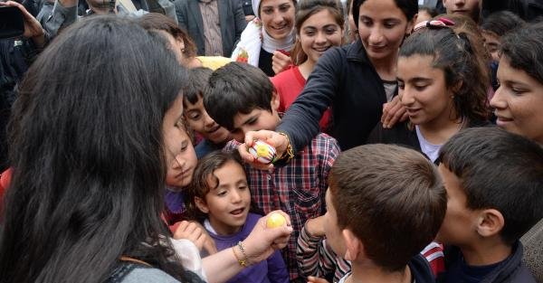 Diyarbakır'daki Ezidiler bayramlarını kutladı