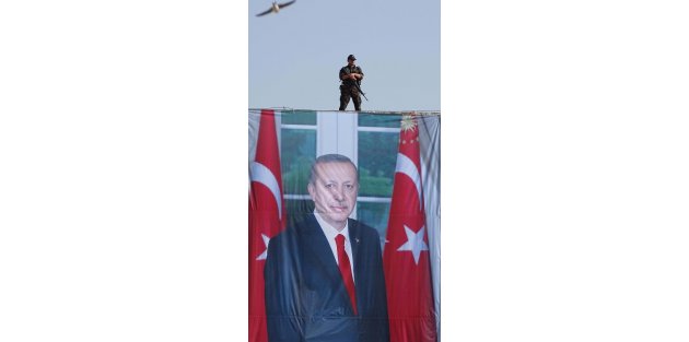 Erdoğan: Demokrasi sancağı 7 Haziran'da daha yüksek bir burca dikilecek (2)