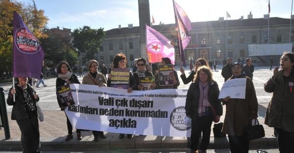 Eskişehir Valisi Tuna'ya Kadınlardan Protesto