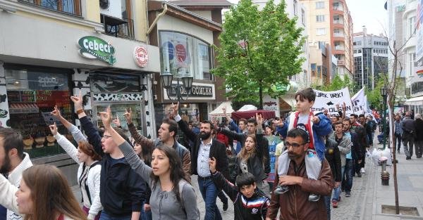 Eskişehir'de Türkçüler Yürüyüşü