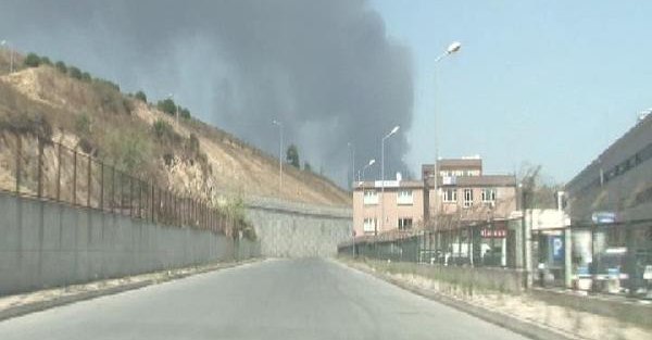 Fotoğraflar - Sultangazi'de yangın