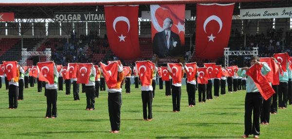 Gaziantep’te Cumhuriyet Bayramı Kutlandı