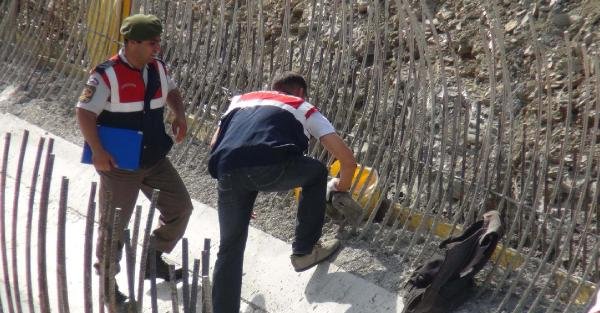 Hamzadere Barajı Sulama Kanalı inşaatında göçük: 3 işçi kurtuldu, 1 kayıp (3)