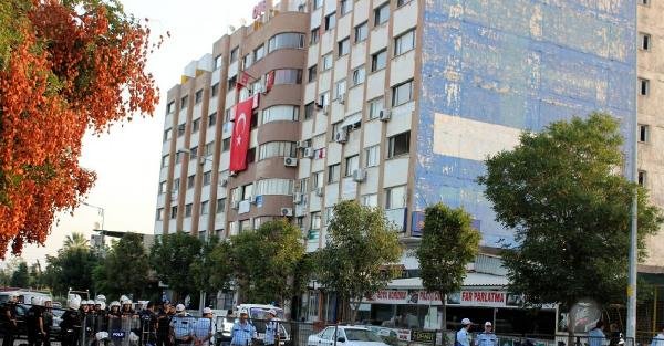 HDP Salihli İlçe Başkanlığı'nda polis araması
