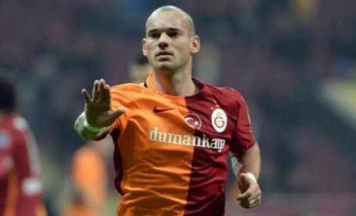 Hollanda Milli Maçı; Galatasaraylı Sneijder sakatlandı