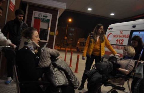 İnegöl'de kaza: 5 kişi faciadan döndü