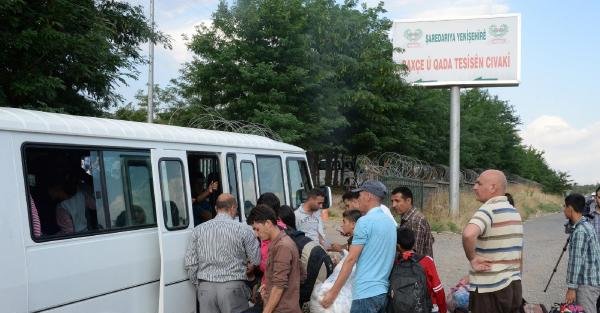 IŞİD'den kaçıp Diyarbakır'a gelen Ezidiler Bulgaristan yolunda