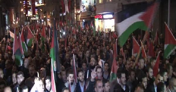 İsrail'in Mescid-i Aksa Müdahalesini Protesto