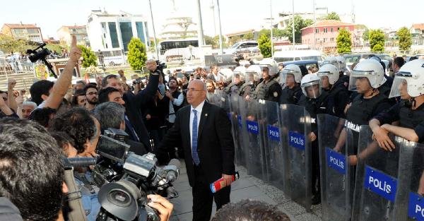 İstanbul Adalet Sarayı'nda arbede yaşandı