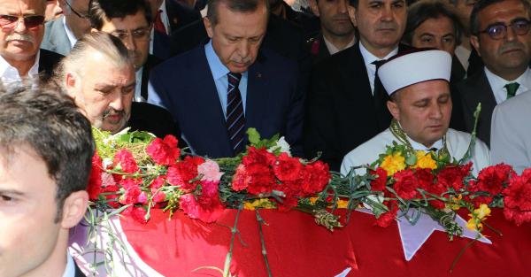 Kayahan'ın cenazesine Cumhurbaşkanı Erdoğan da katıldı