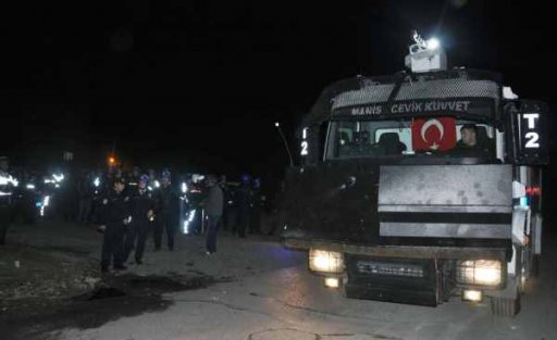 Manisa Turgutlu'da HDP gösterisi, PKK eylemine dönüştü