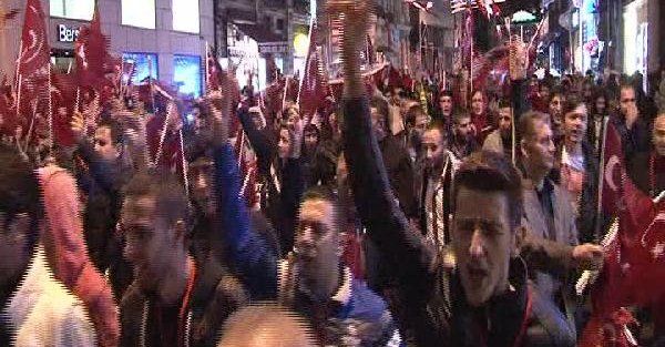 Mhp'den Taksim'de Meşaleli Yürüyüş