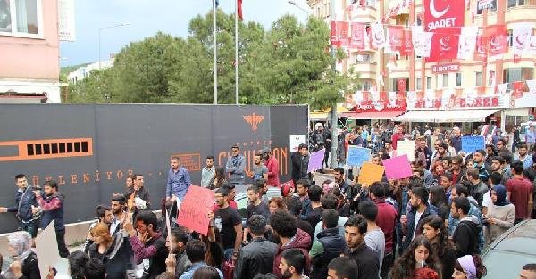 Muğla Üniversitesi'nde çıkan olaylarda 10 öğrenci yaralandı
