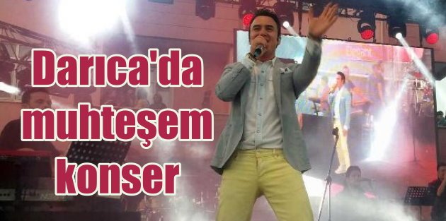 Mustafa Ceceli Darıca'da 15 bin kişiye konser verdi