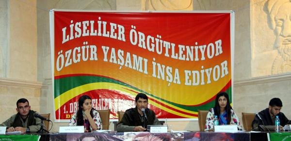 NUSAYBİN'DE BDP'DEN 'LİSELERDE ÖRGÜTLENME' KONFERANSI
