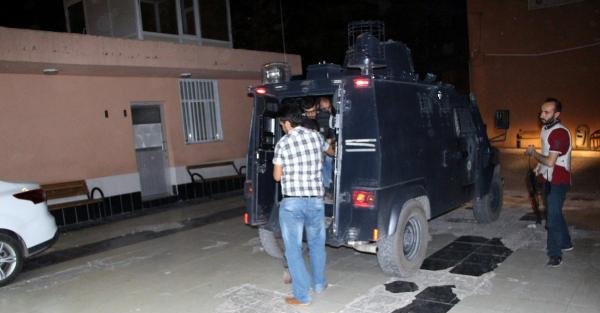 Nusaybin'de polis aracına bombalı tuzak: 1 polis yaralı