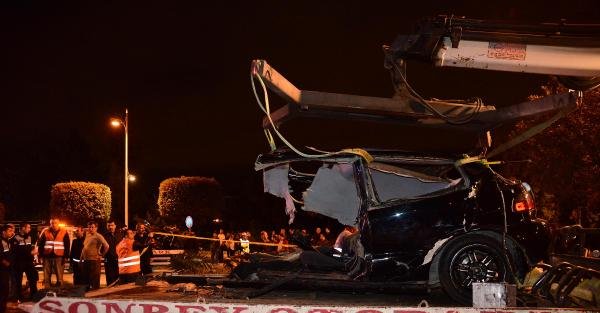 Otomobil yarışı kaza ile sonuçlandı:1 ölü, 1 yaralı